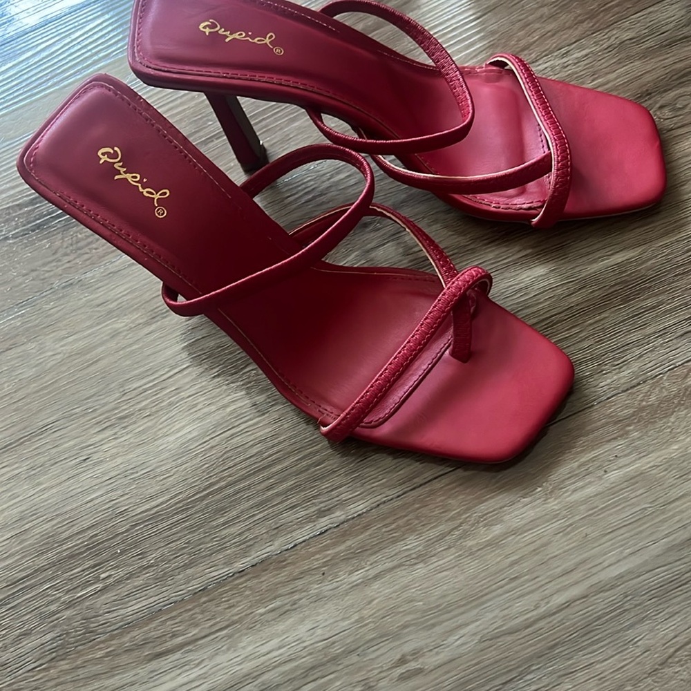 Qupid FELINE Strappy  Heeled Sandals Size: 9